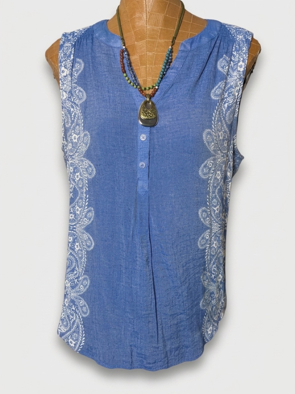 Christopher & Banks Blue Paisley Sleeveless Blouse Size Medium Excellent